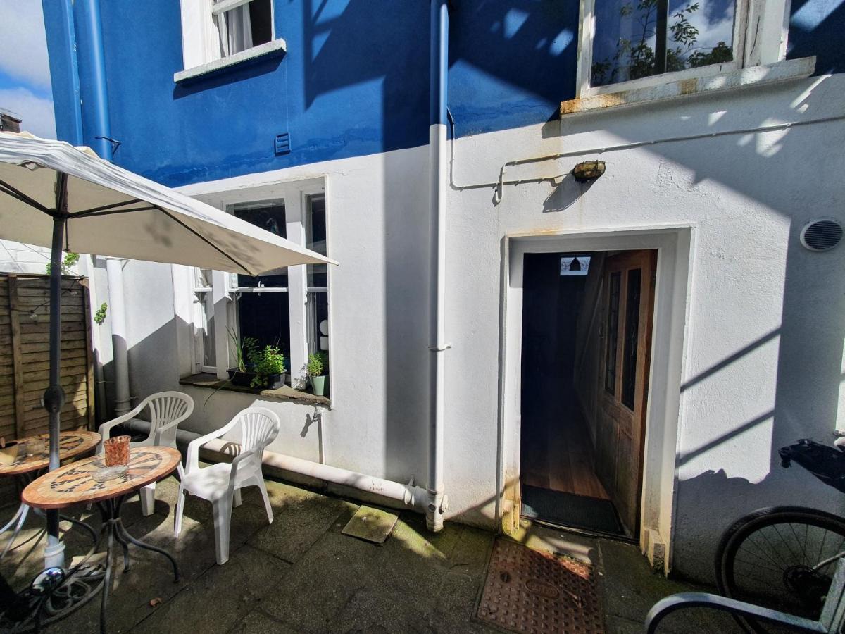 The Grapevine Hostel Dingle Exteriör bild